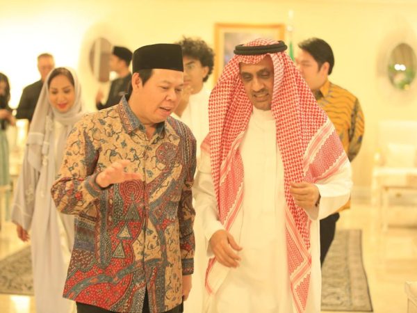 Sultan dan Dubes Arab Diskusikan Penangananan Ibadah Haji dan Umroh