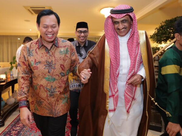 Dijamu Khusus Oleh Dubes Arab Saudi, Sultan Bahas Kualitas Penyelenggaraan Haji